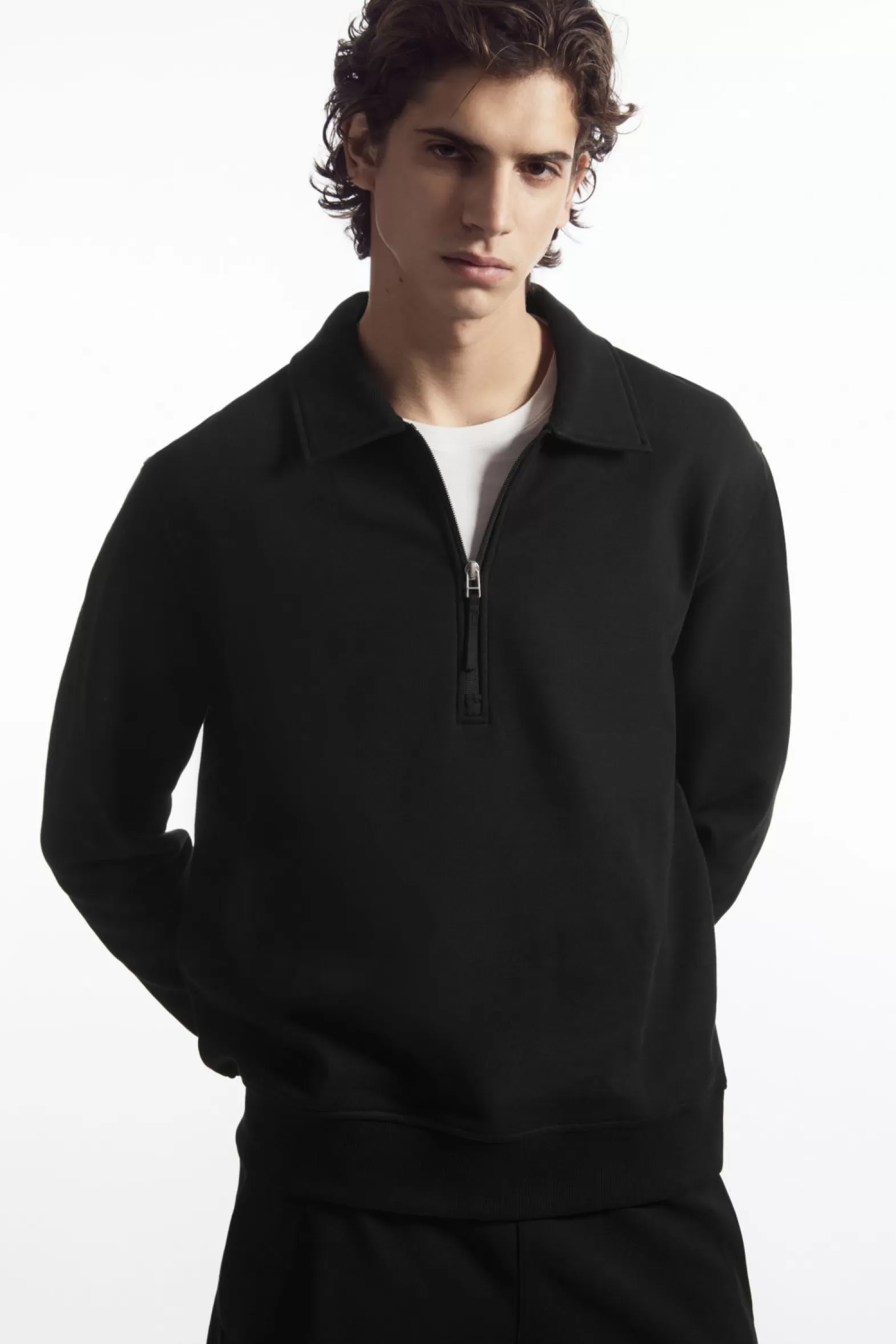 COS COLLARED HALF-ZIP SWEATSHIRT