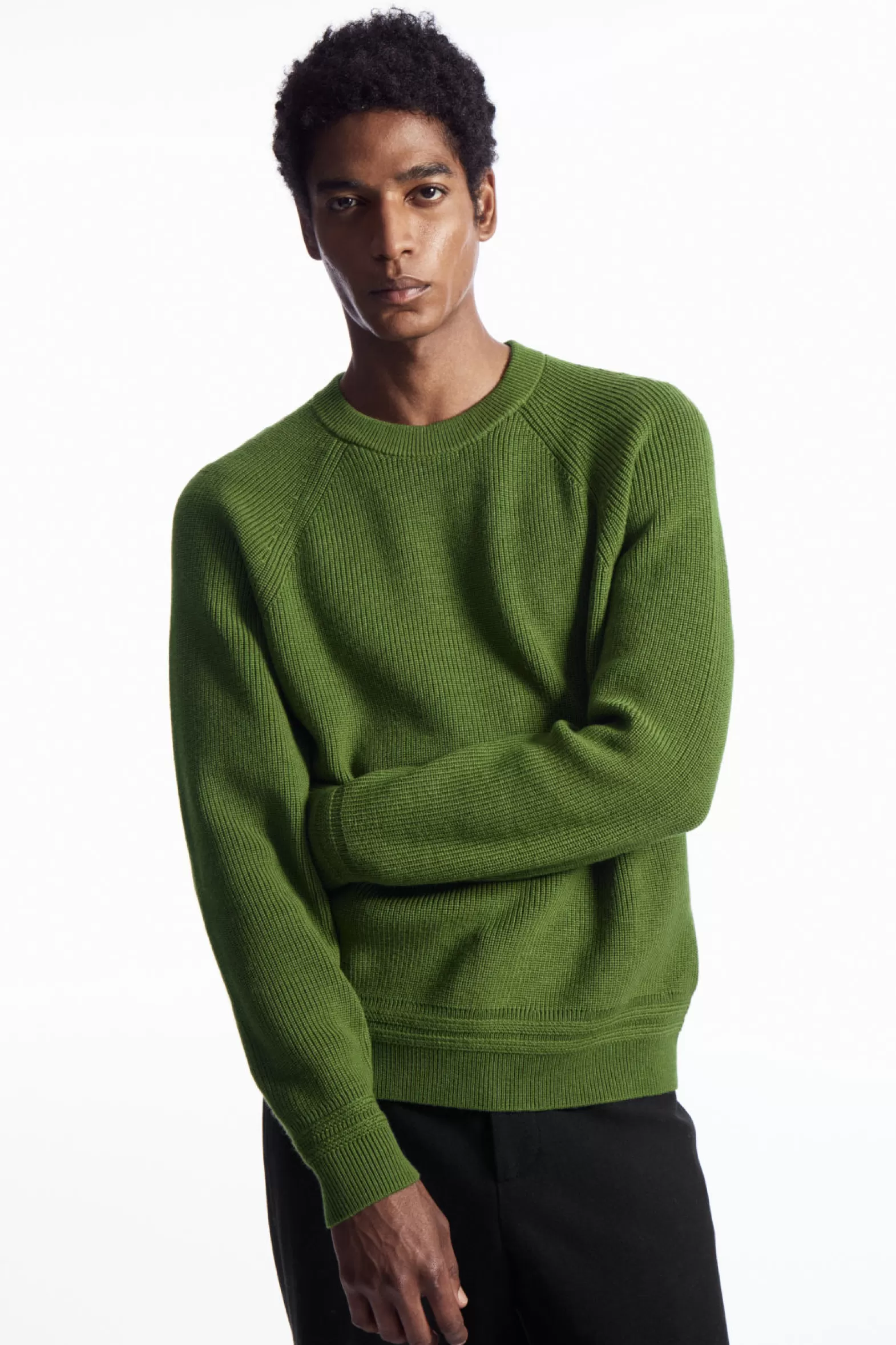 COS CREW-NECK WOOL JUMPER