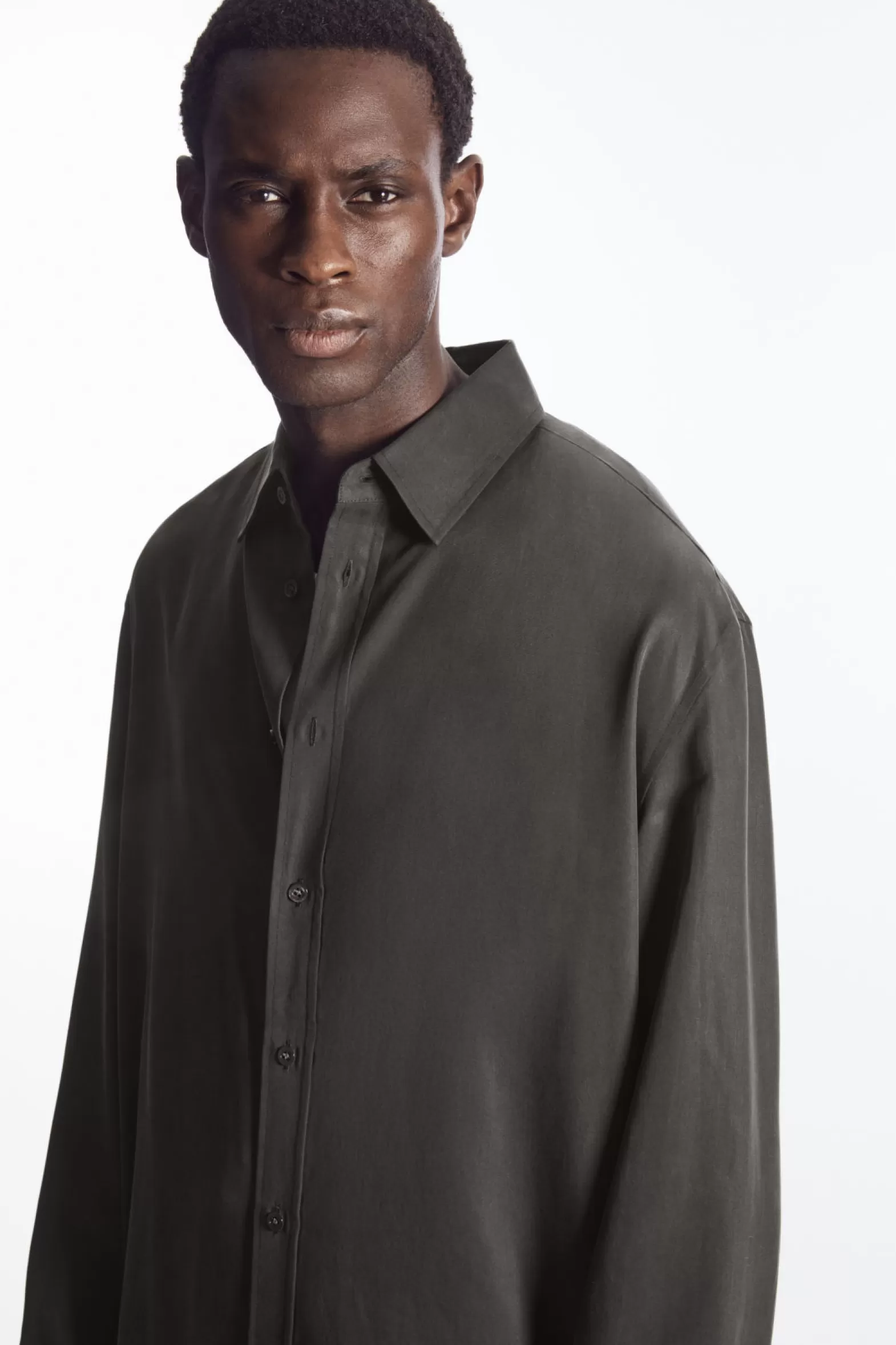 COS LIGHTWEIGHT TWILL SHIRT