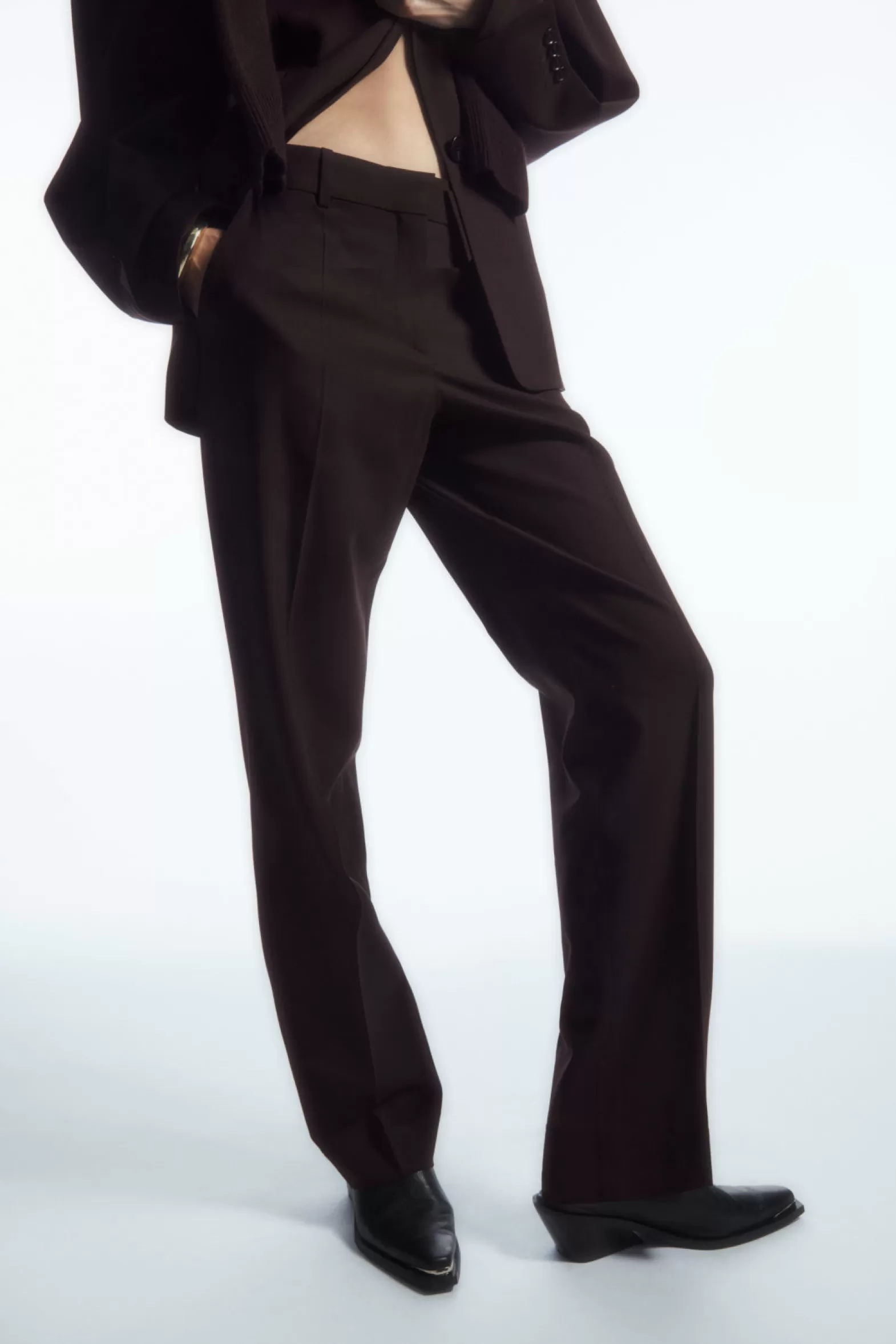 COS LOW-RISE TAILORED WOOL TROUSERS