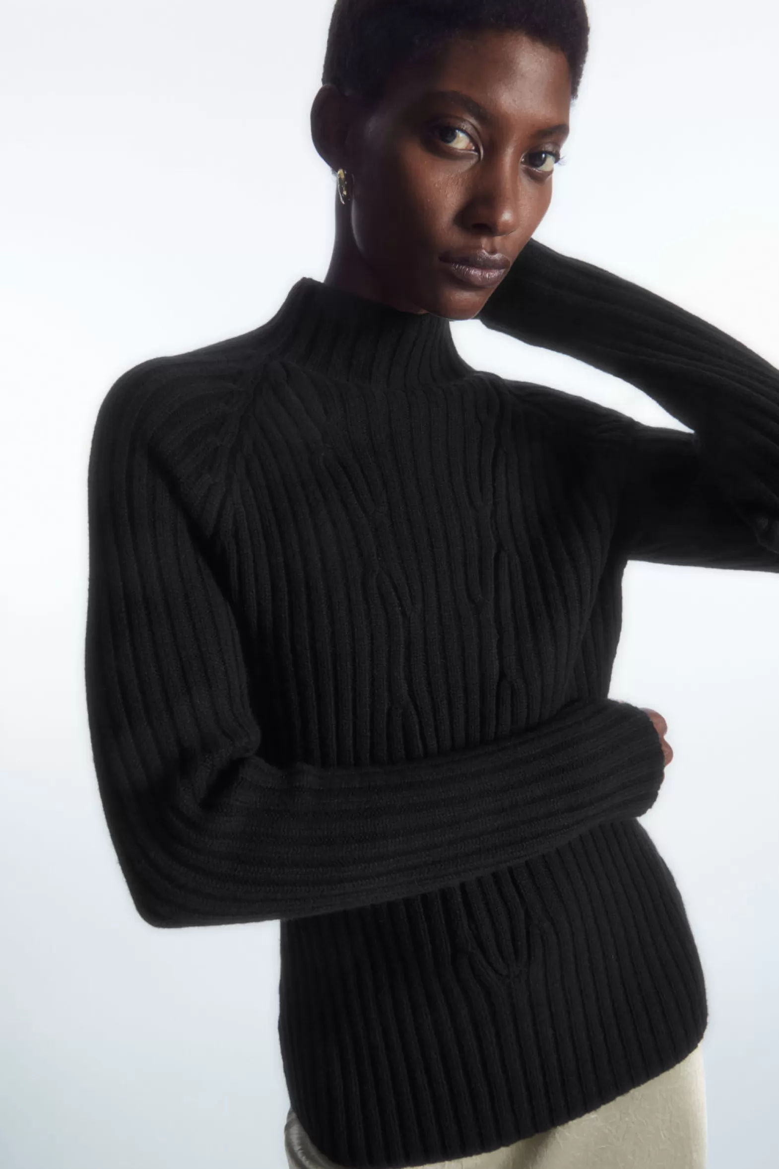 COS RIBBED PURE CASHMERE TURTLENECK JUMPER