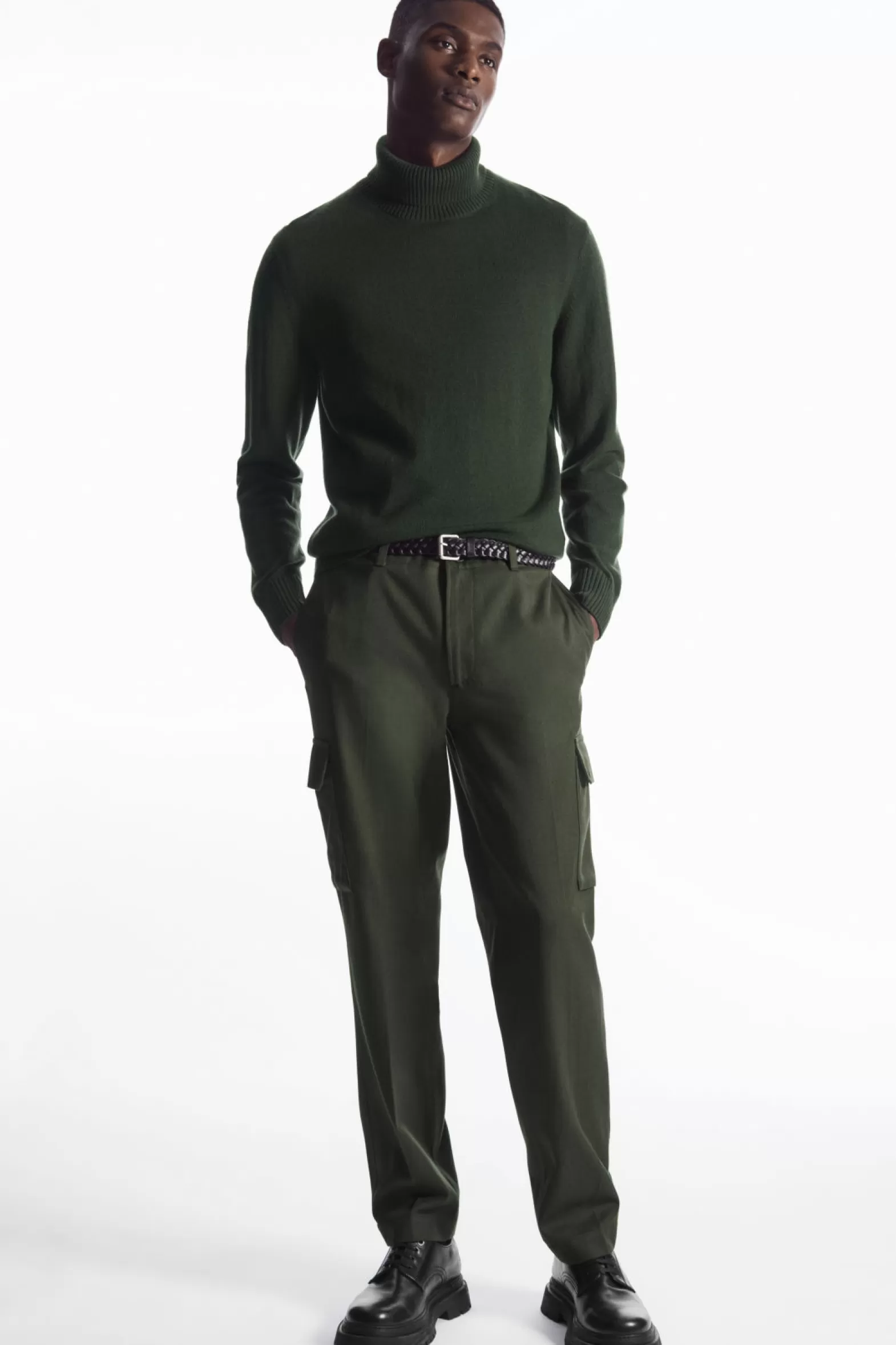 COS TAPERED CARGO TROUSERS