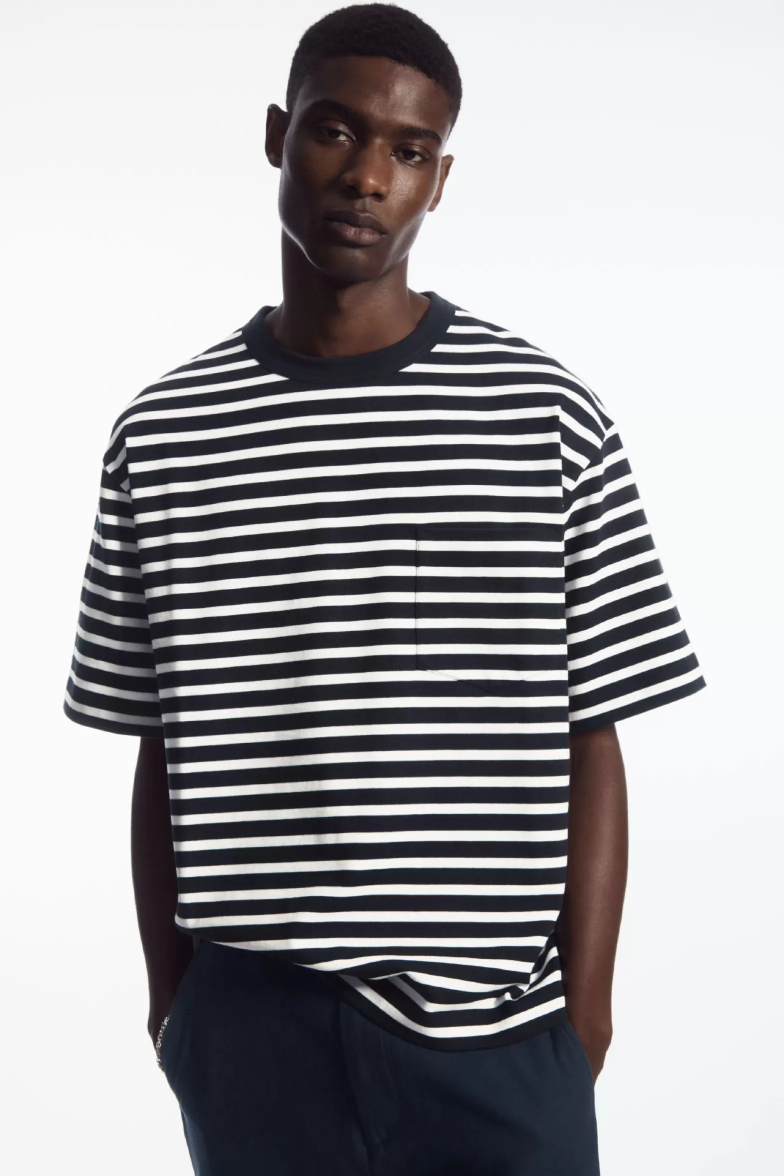 COS THE HEAVY DUTY STRIPED T-SHIRT