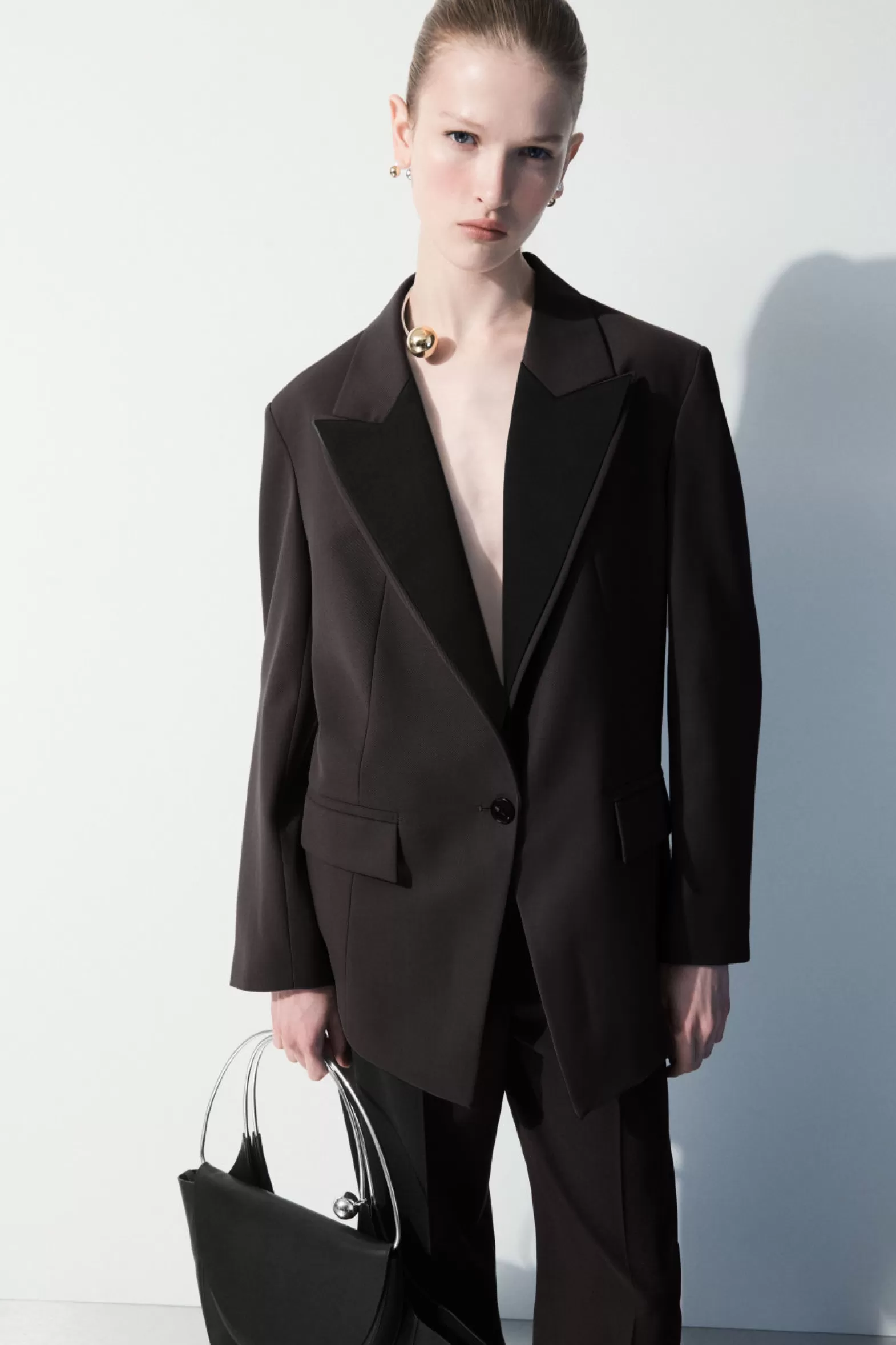 COS THE SATIN-LAPEL TUXEDO JACKET