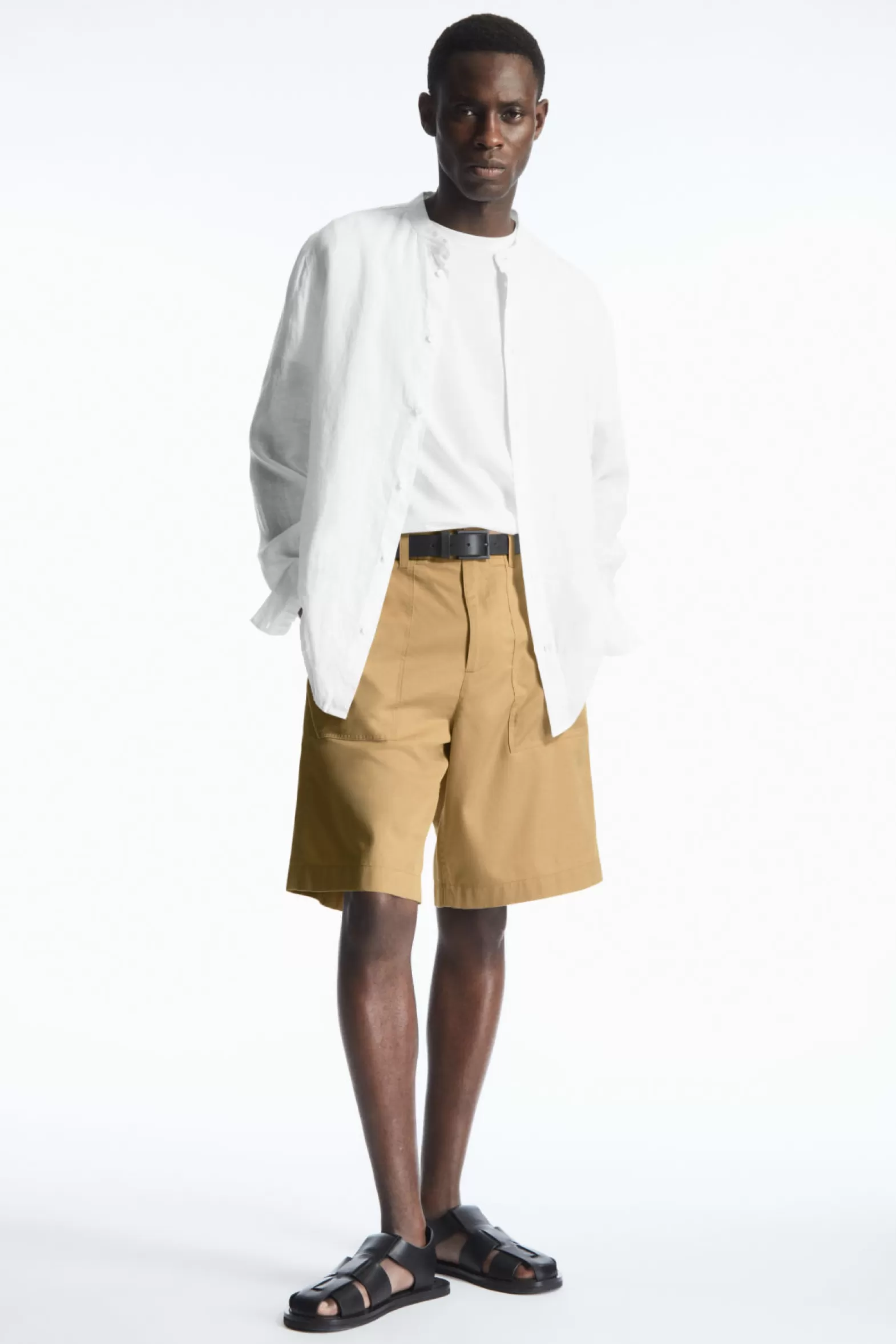 COS UTILITY SHORTS