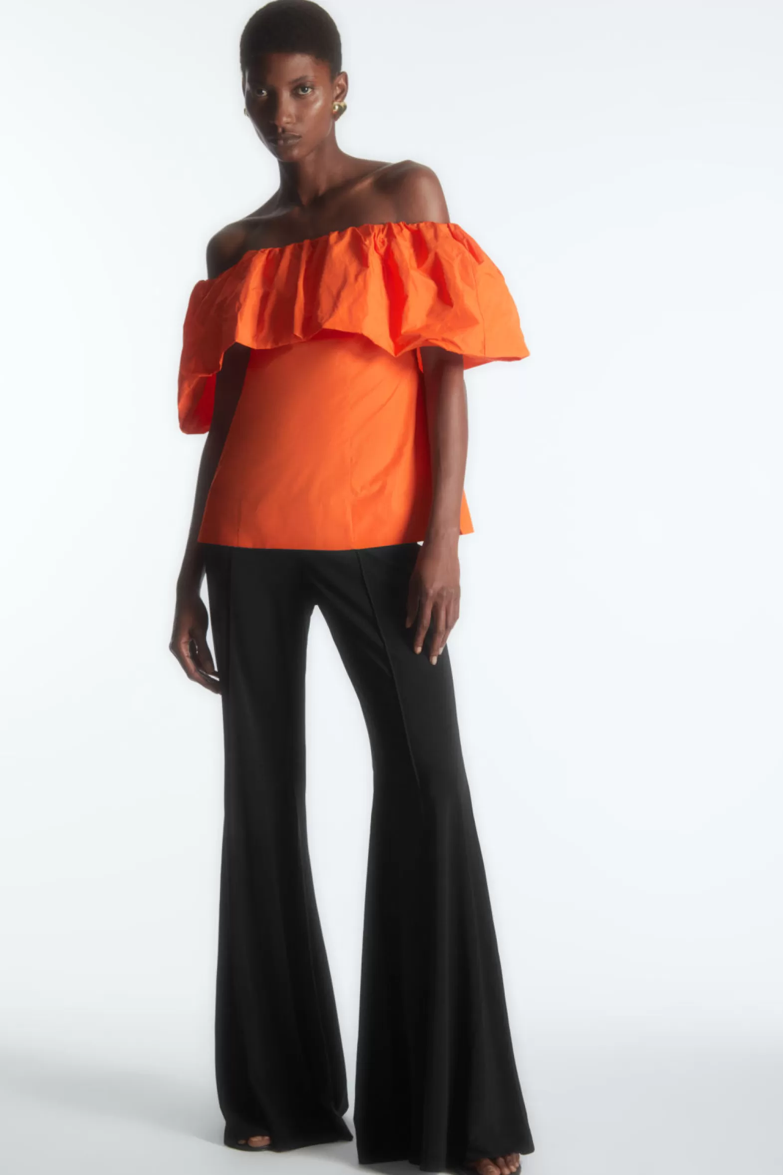 COS VOLUMINOUS OFF-THE-SHOULDER TOP